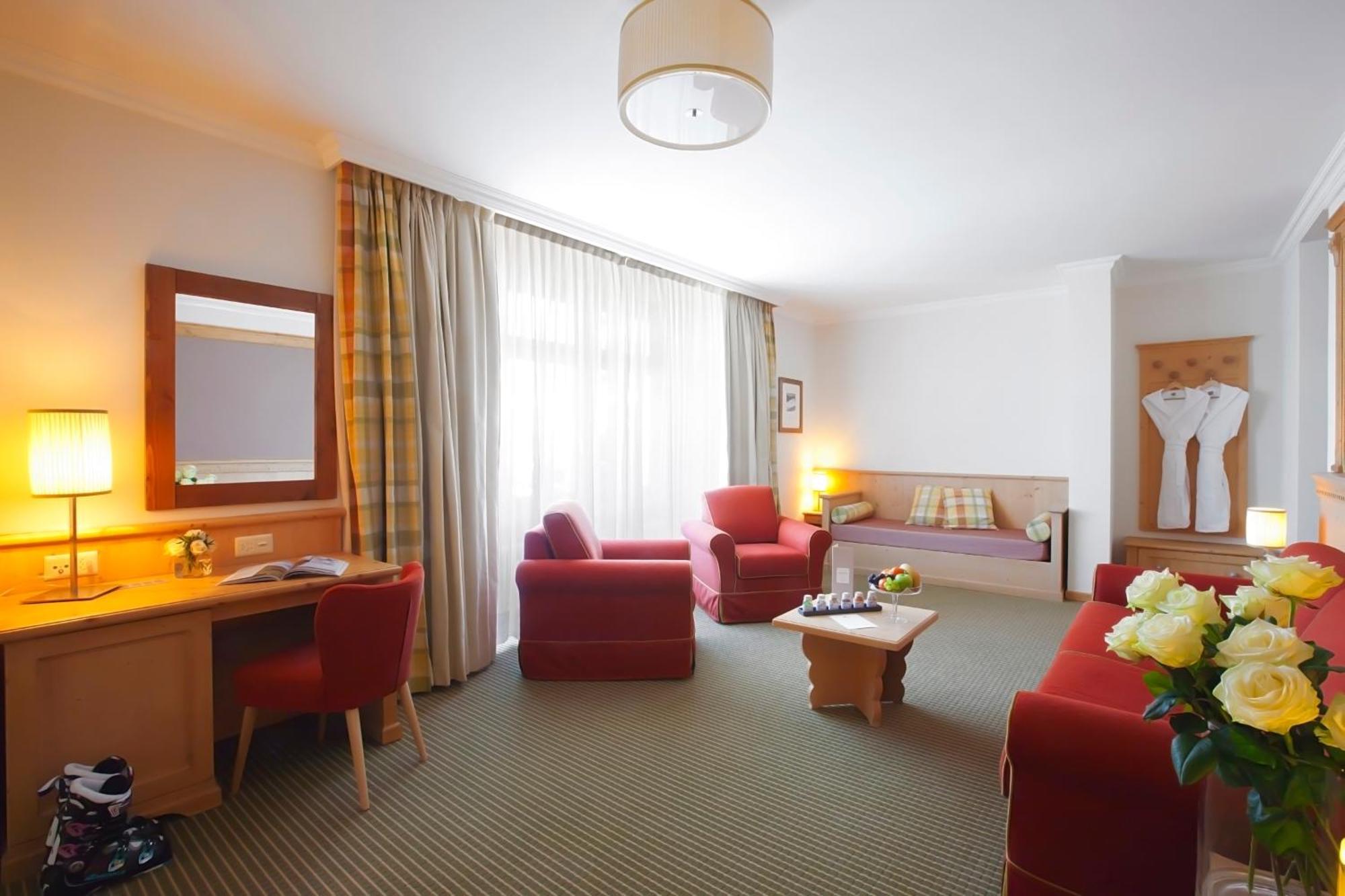 Schloss Hotel & Spa Понтрезина Экстерьер фото