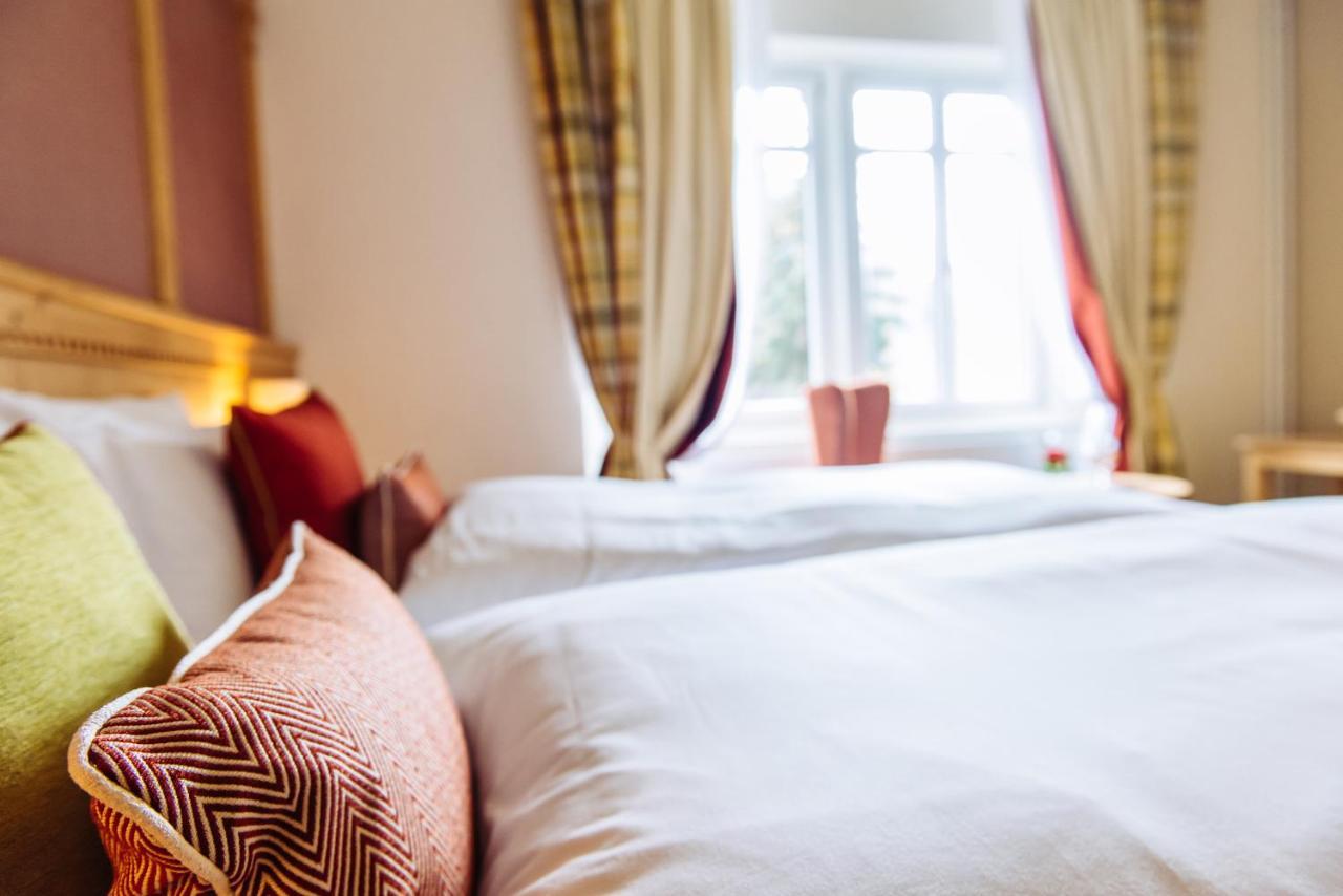 Schloss Hotel & Spa Понтрезина Экстерьер фото